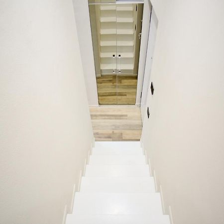 Gabriele Boutique Apartment Флоренция Экстерьер фото